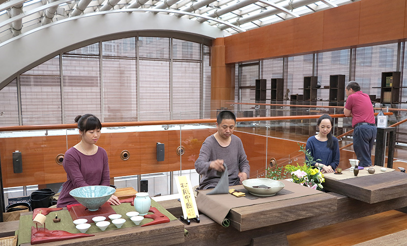 北京银泰中心·生命汇茶花香展演