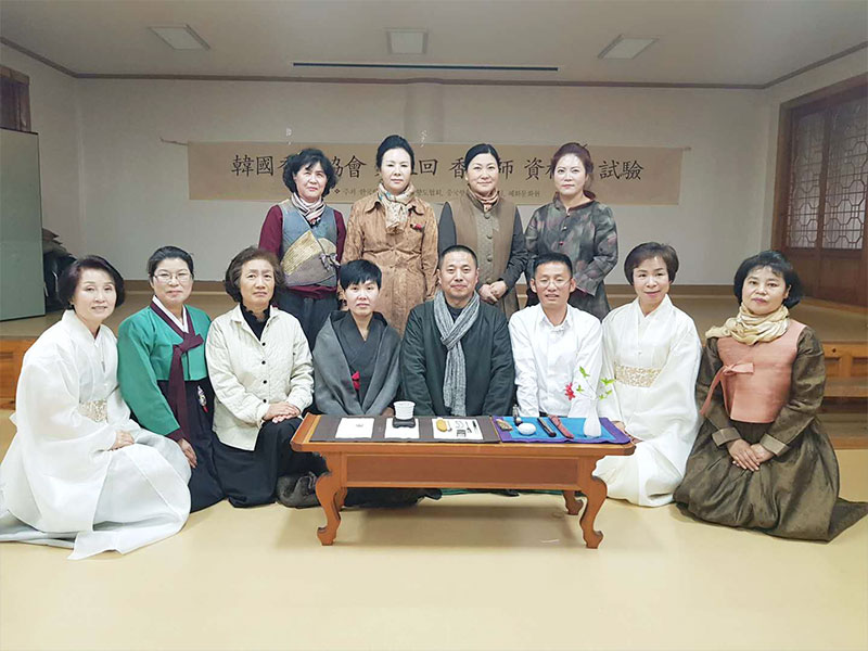 应韩国香道协会之邀主持香艺师资格考试